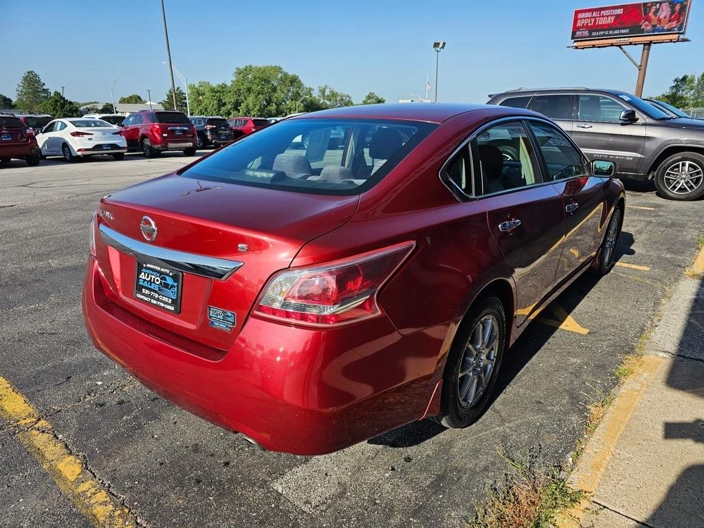 Nissan Altima 4dr Sdn I4 2.5 S 2013