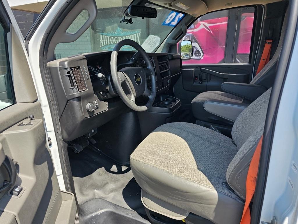 Chevrolet Express Cargo Van RWD 2500 135" 2020