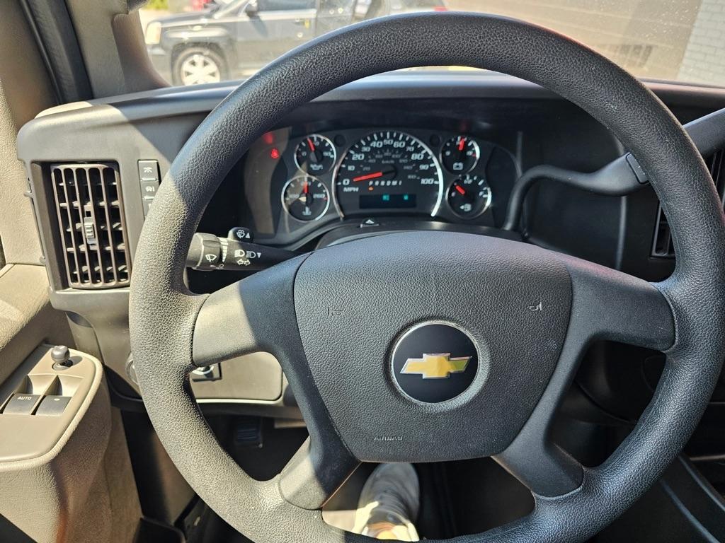 Chevrolet Express Cargo Van RWD 2500 135" 2020