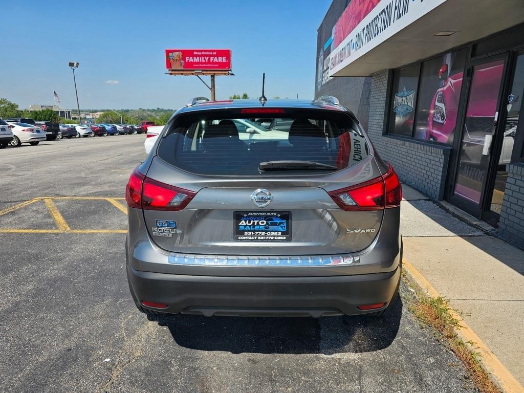 Nissan Rogue Sport AWD SV 2017