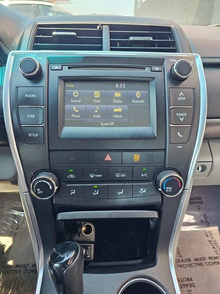Toyota Camry 4dr Sdn I4 Auto LE (Natl) 2015