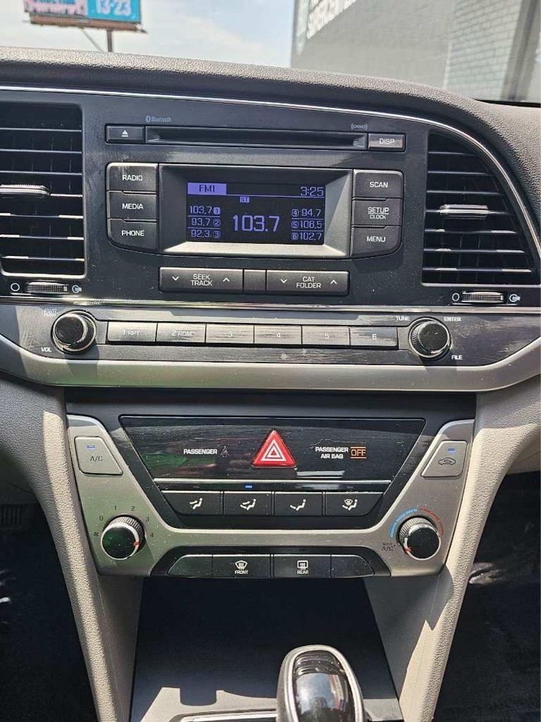 Hyundai Elantra SE 2.0L Auto (Alabama) 2017