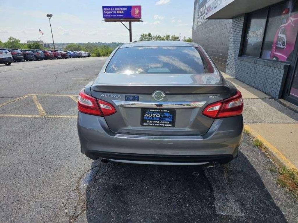 Nissan Altima 4dr Sdn I4 2.5 SR 2016