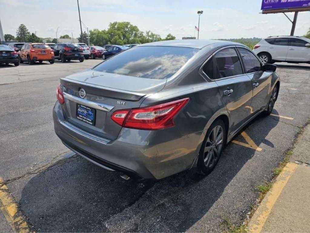 Nissan Altima 4dr Sdn I4 2.5 SR 2016