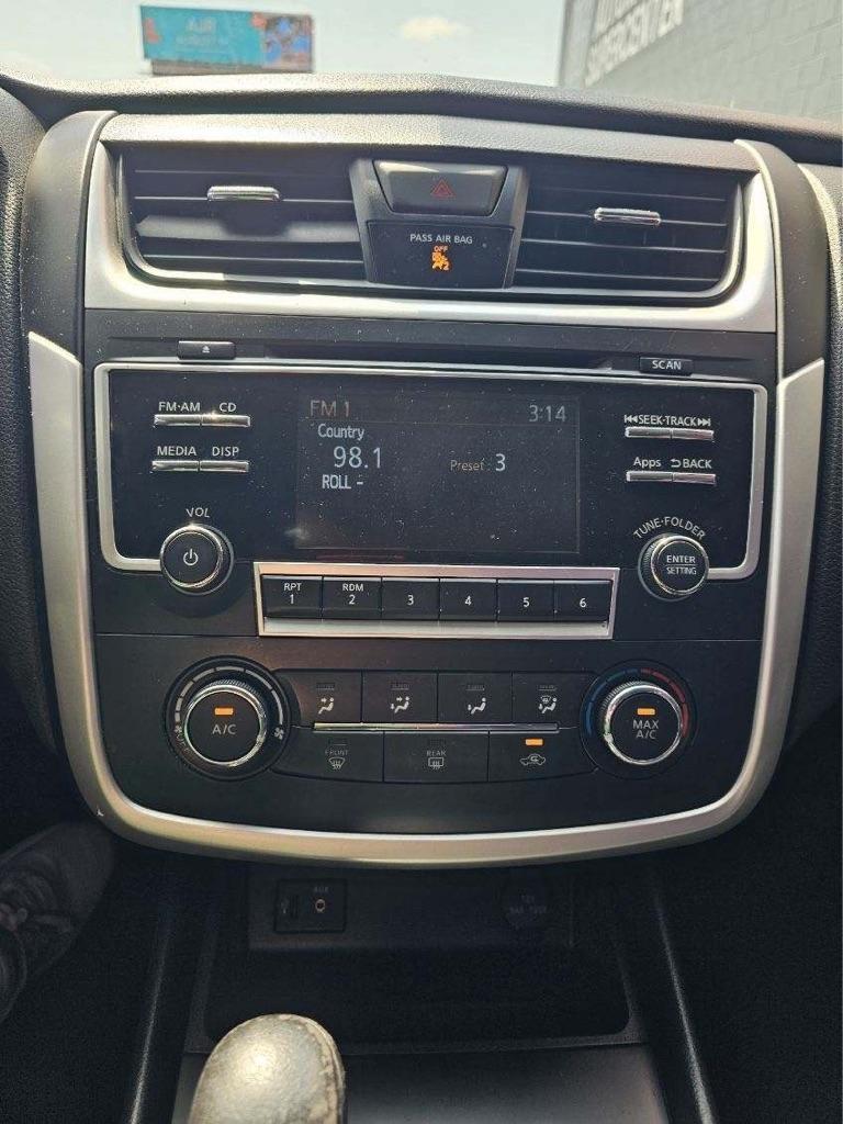 Nissan Altima 4dr Sdn I4 2.5 SR 2016