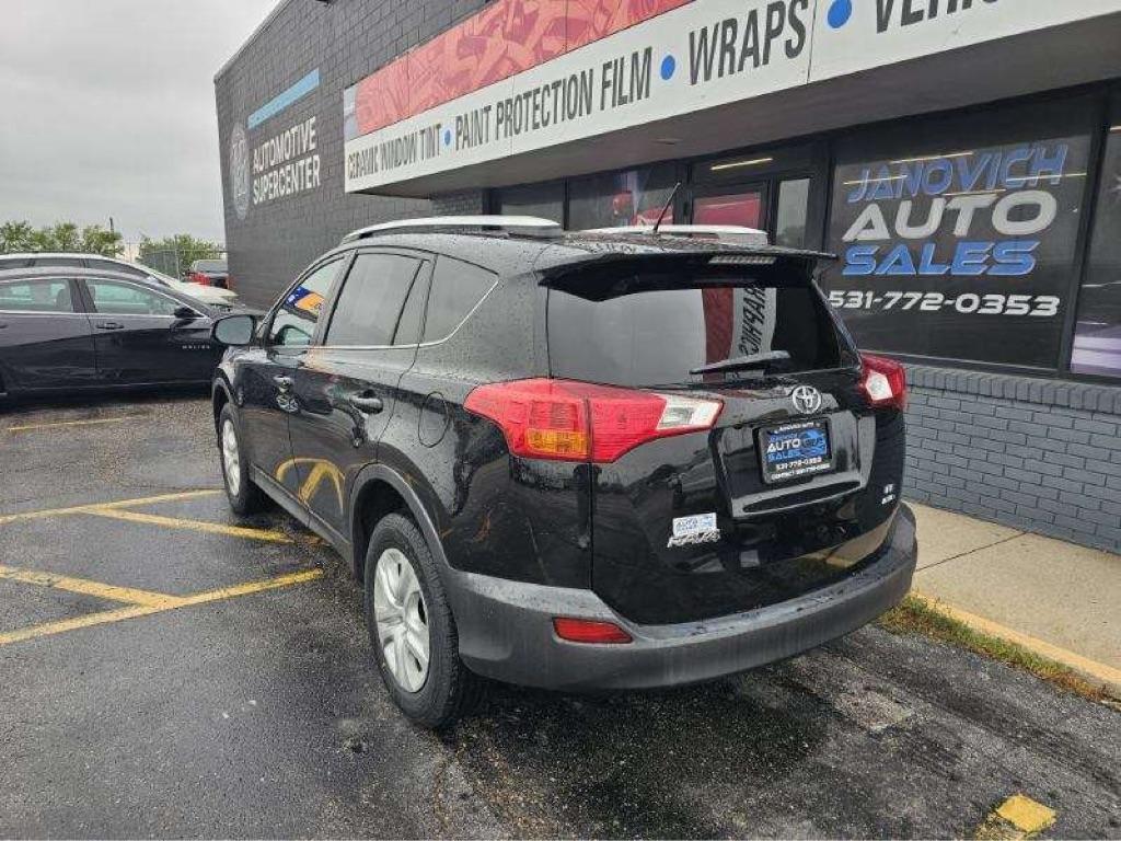 Toyota RAV4 AWD 4dr LE (Natl) 2015