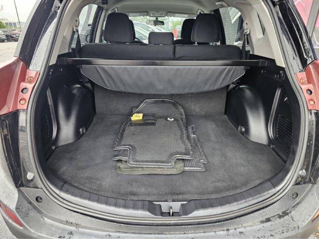 Toyota RAV4 AWD 4dr LE (Natl) 2015