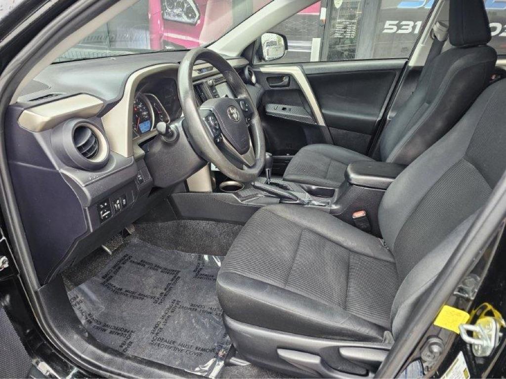 Toyota RAV4 AWD 4dr LE (Natl) 2015