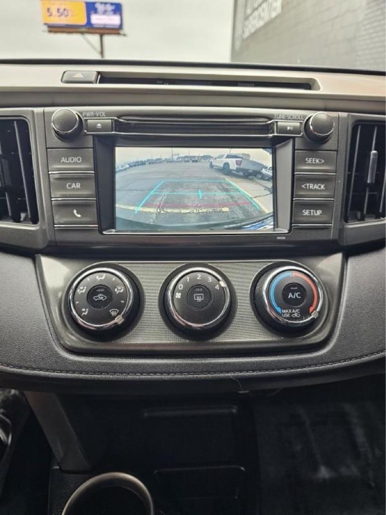 Toyota RAV4 AWD 4dr LE (Natl) 2015