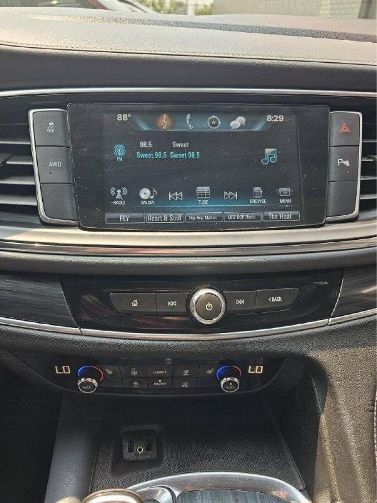 Buick Enclave AWD 4dr Essence 2018