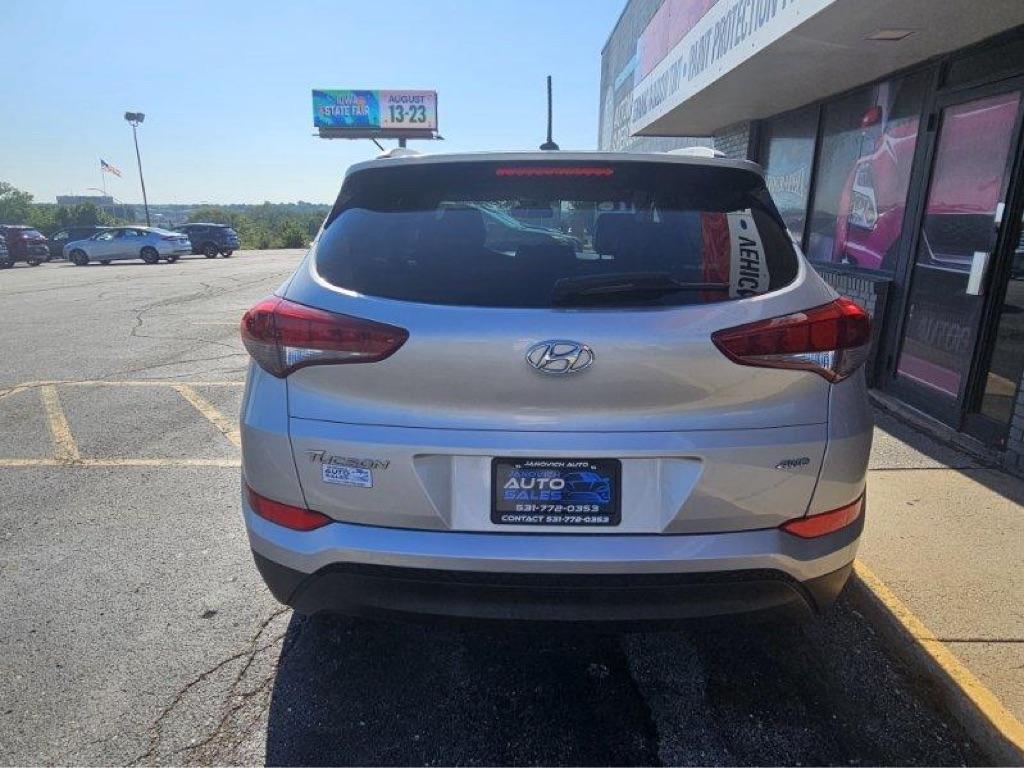 Hyundai Tucson AWD 4dr SE 2016