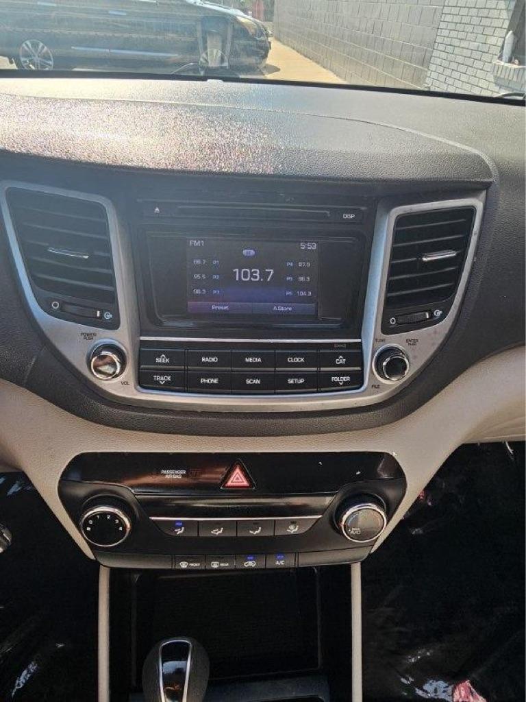 Hyundai Tucson AWD 4dr SE 2016