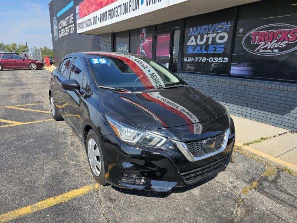 Nissan Versa S CVT 2020