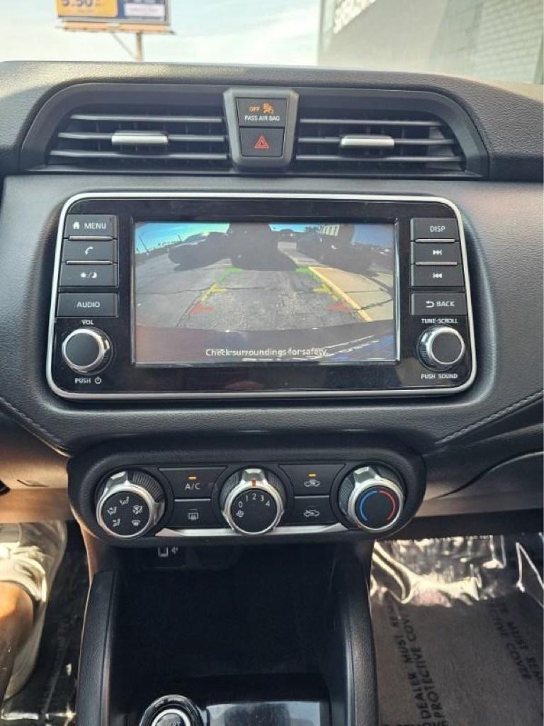 Nissan Versa S CVT 2020