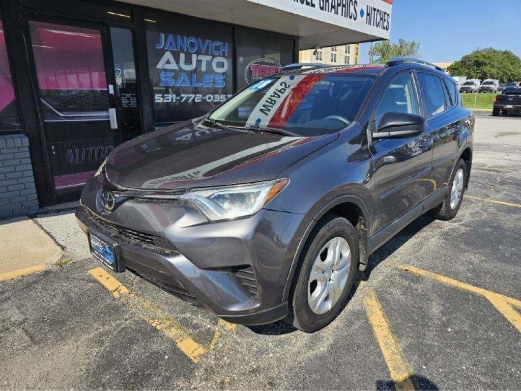 Toyota RAV4 LE AWD (Natl) 2018