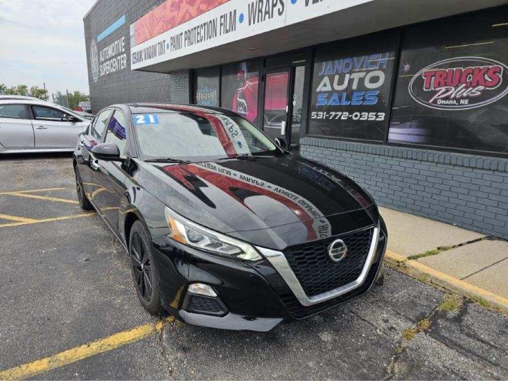 Nissan Altima 2.5 SV Sedan 2021