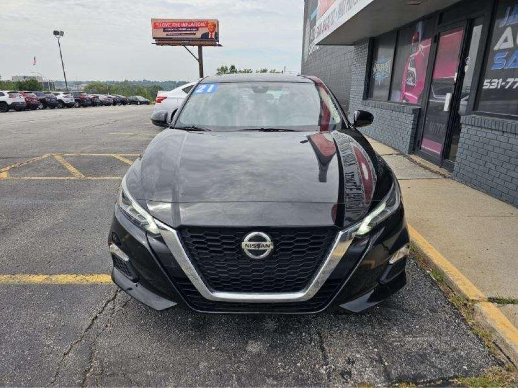 Nissan Altima 2.5 SV Sedan 2021