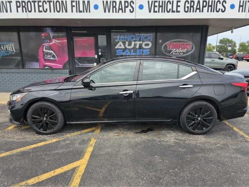 Nissan Altima 2.5 SV Sedan 2021