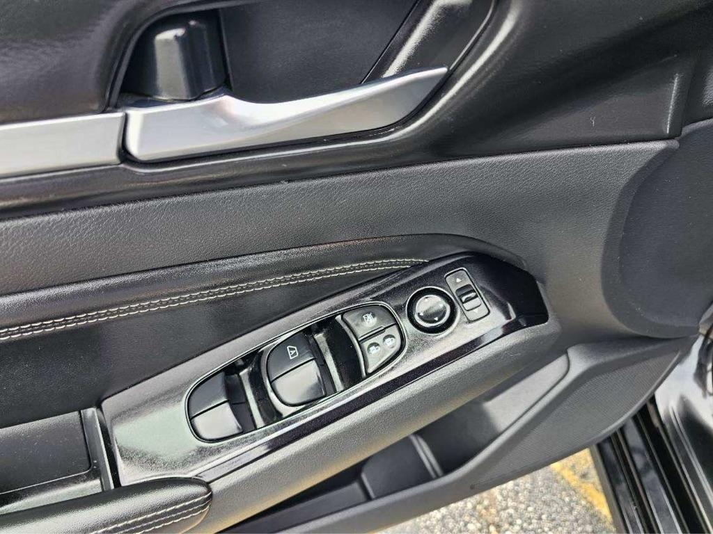 Nissan Altima 2.5 SV Sedan 2021