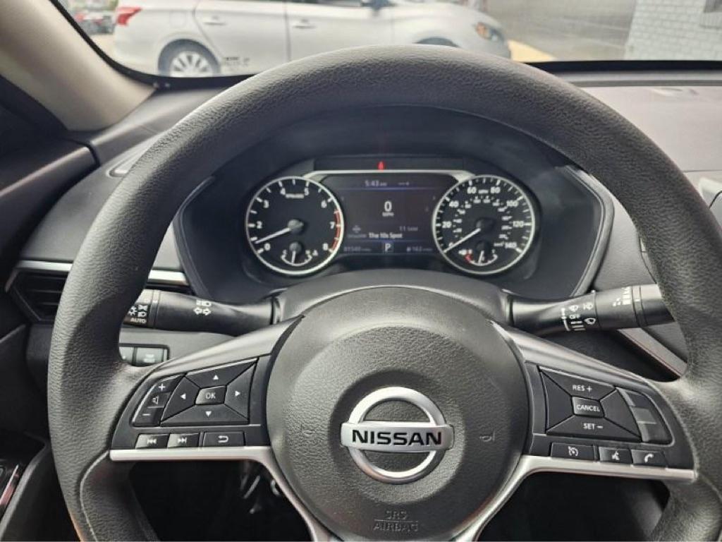 Nissan Altima 2.5 SV Sedan 2021