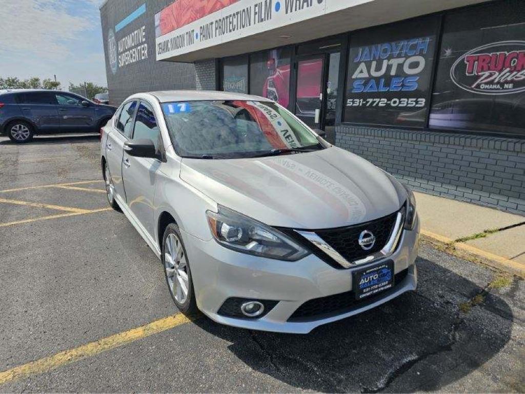 Nissan Sentra SR CVT 2017