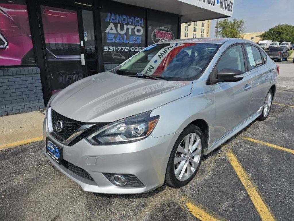 Nissan Sentra SR CVT 2017