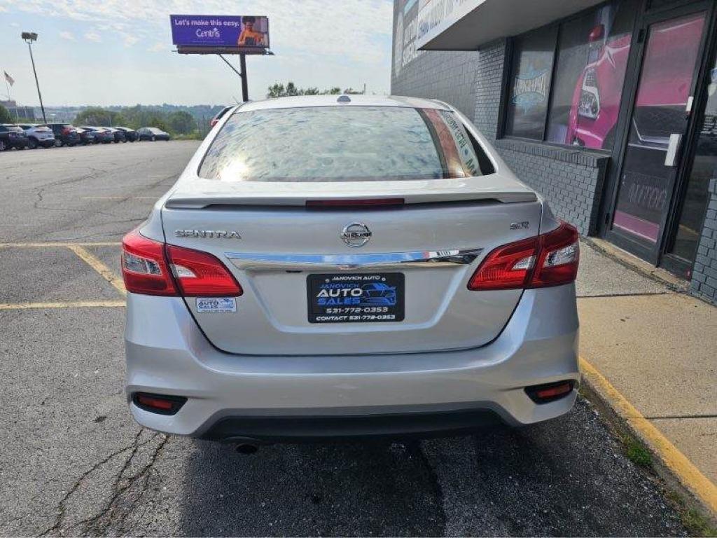 Nissan Sentra SR CVT 2017