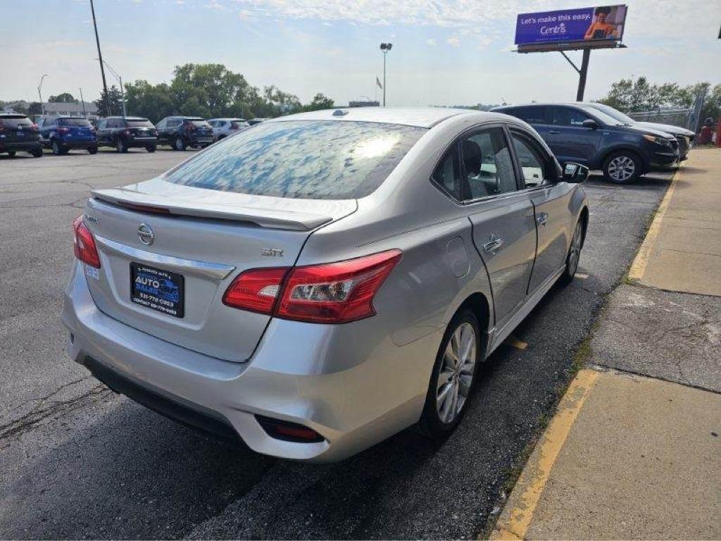 Nissan Sentra SR CVT 2017