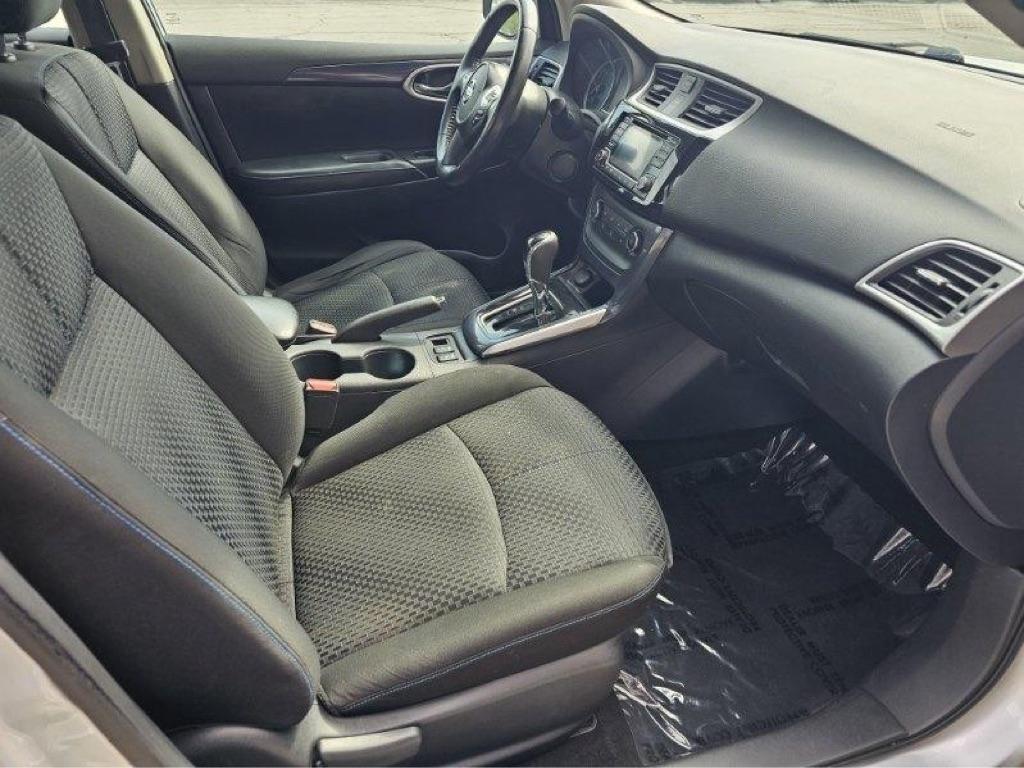 Nissan Sentra SR CVT 2017