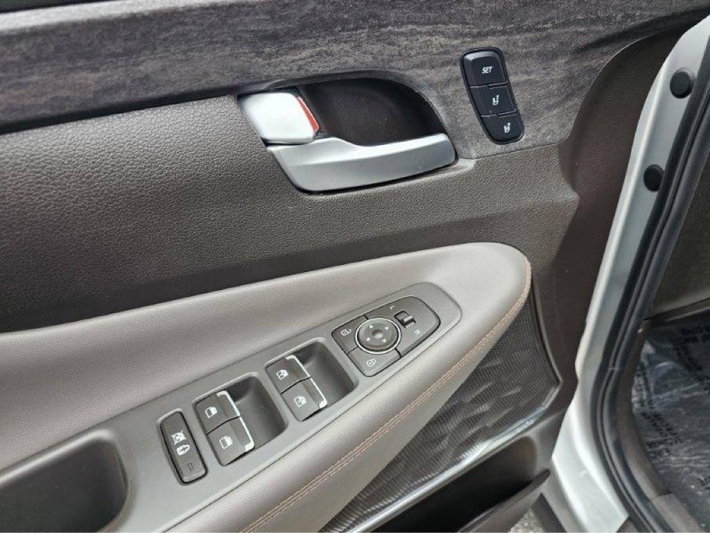 Hyundai Santa Fe Limited 2.0T Auto FWD 2020