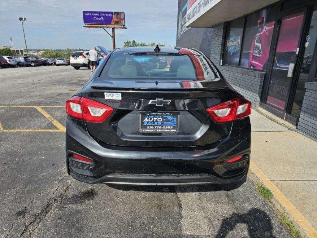 Chevrolet Cruze 4dr Sdn 1.4L LT w/1SD 2018