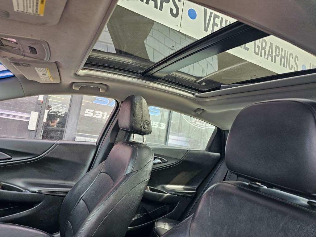 Chevrolet Malibu 4dr Sdn Premier w/2LZ 2017