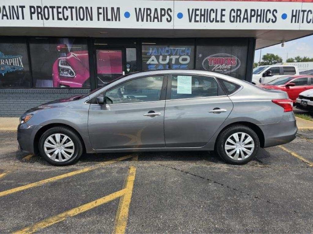 Nissan Sentra S CVT 2019