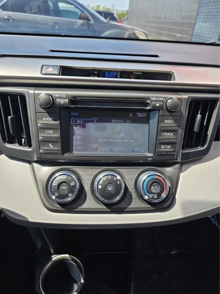 Toyota RAV4 AWD 4dr LE (Natl) 2015