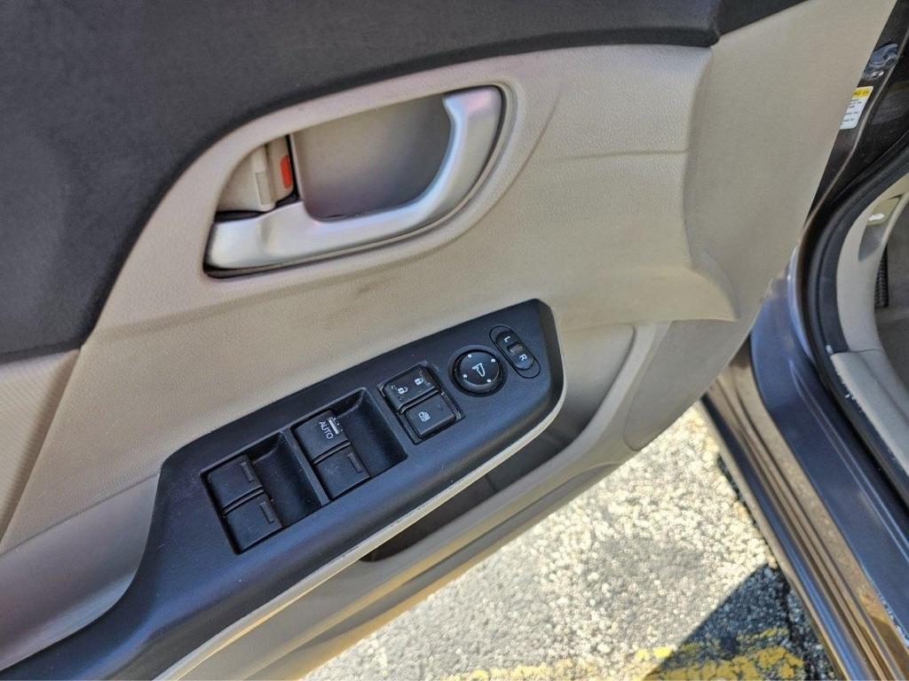Honda Civic Sdn 4dr Auto LX 2012