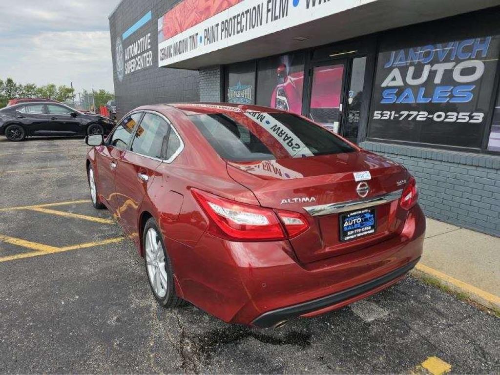 Nissan Altima 4dr Sdn V6 3.5 SL 2016