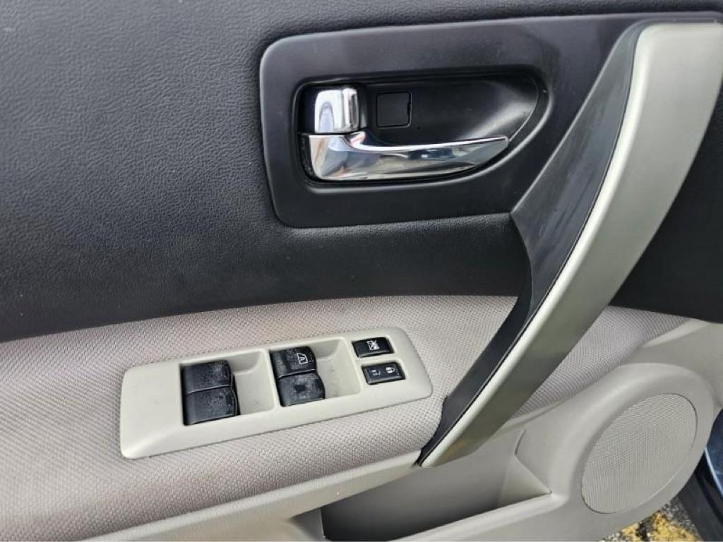 Nissan Rogue AWD 4dr SV 2013