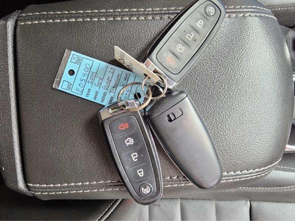 Ford Escape 4WD 4dr Titanium 2014