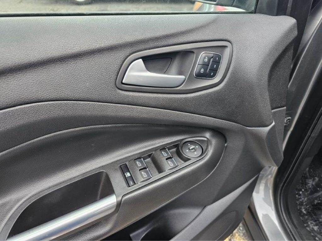 Ford Escape 4WD 4dr Titanium 2014