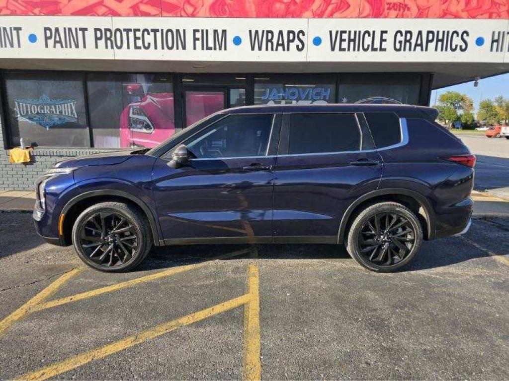 Mitsubishi Outlander SE Launch Edition S-AWC 2022
