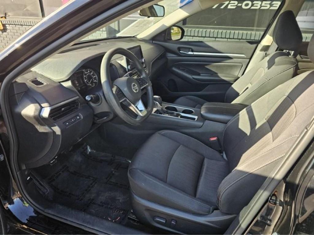 Nissan Altima 2.5 SV Sedan 2022