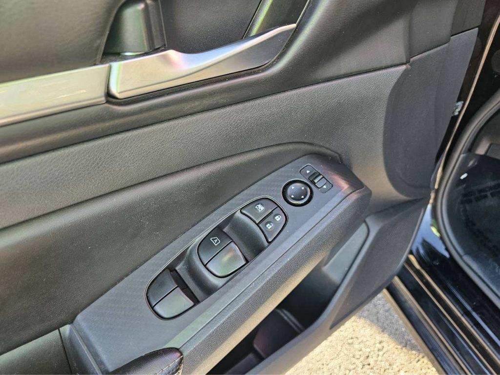 Nissan Altima 2.5 SV Sedan 2022