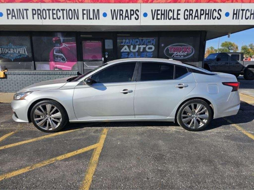 Nissan Altima 2.5 SR Sedan 2021