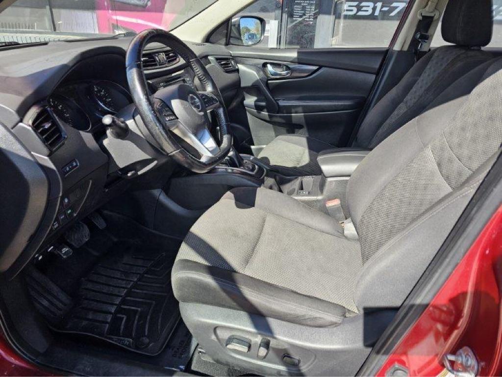 Nissan Rogue Sport AWD SV 2021