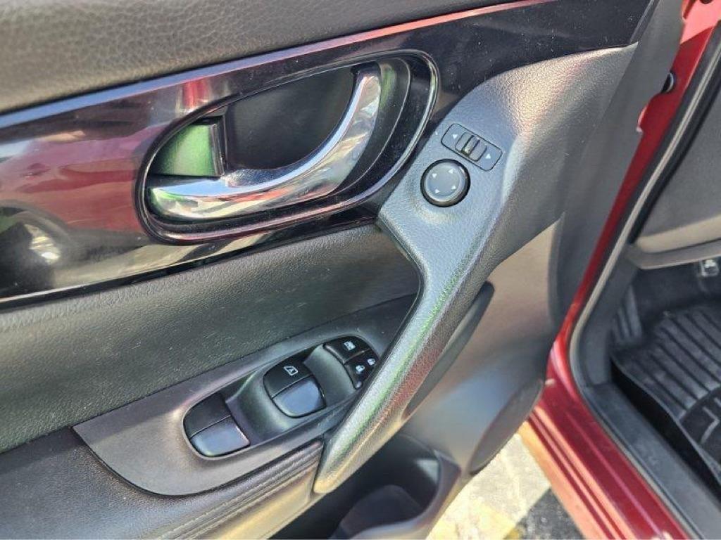 Nissan Rogue Sport AWD SV 2021