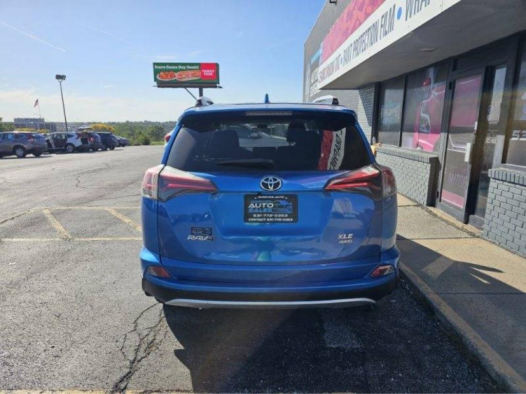 Toyota RAV4 Adventure AWD (Natl) 2018