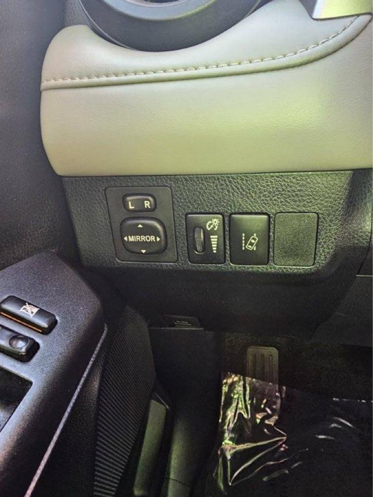 Toyota RAV4 Adventure AWD (Natl) 2018