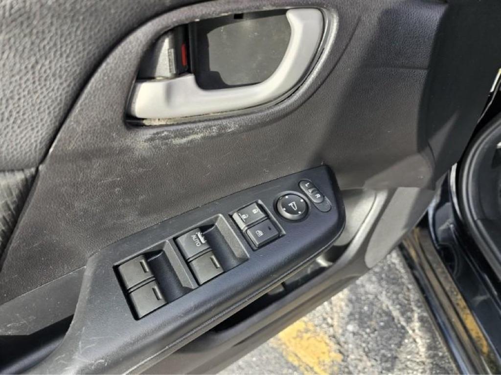 Honda Civic Sedan 4dr CVT LX 2015