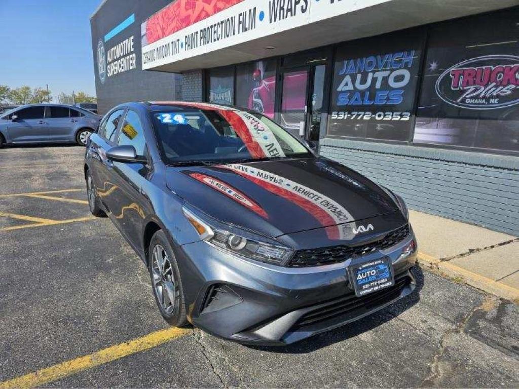 Kia Forte LXS IVT 2024