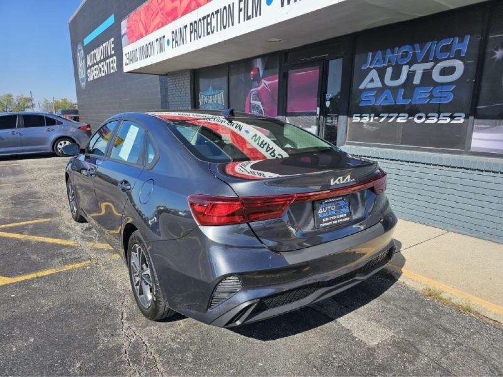 Kia Forte LXS IVT 2024